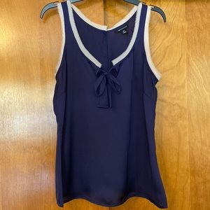 ▫️Navy Sleeveless Top